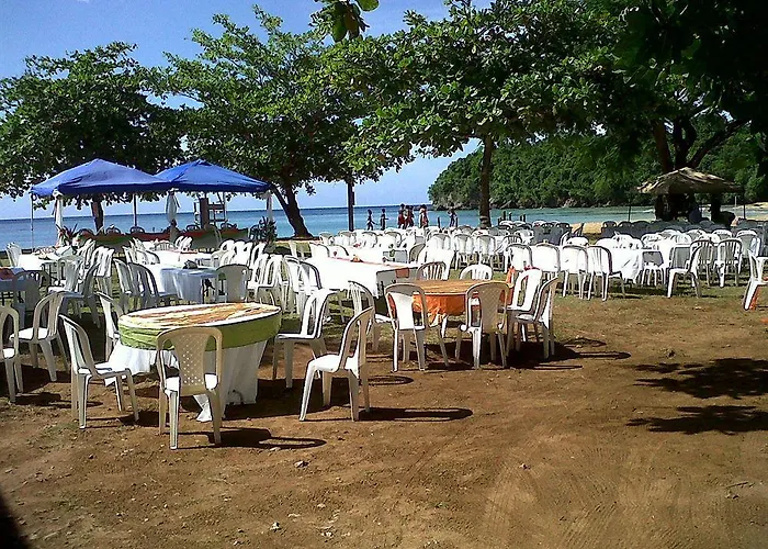 Hotel Shaw Park &