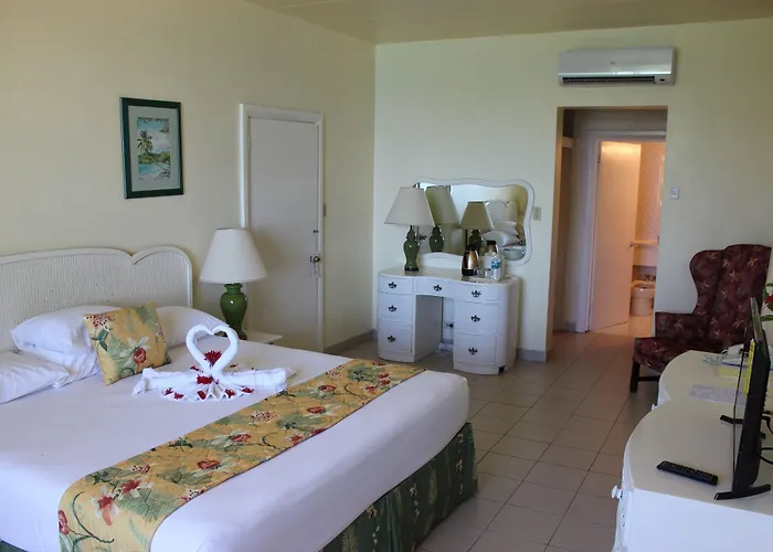 Shaw Park & 3* Ocho Rios