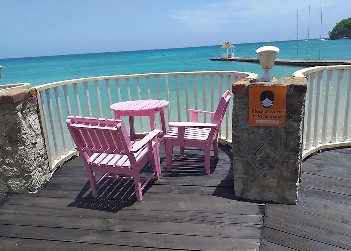 Shaw Park & Hotel Ocho Rios