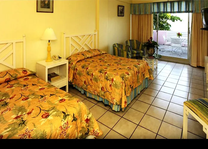 Hotel Shaw Park &