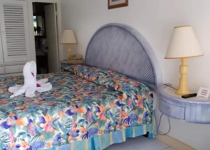 Shaw Park & 3* Ocho Rios