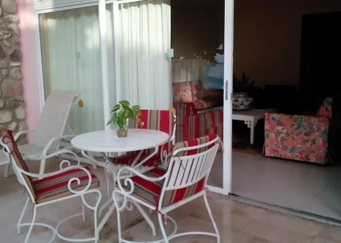 Shaw Park & Hotel Ocho Rios